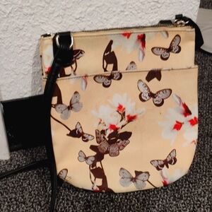 A Kennith Cole Reaction Butterfly 🦋 purse